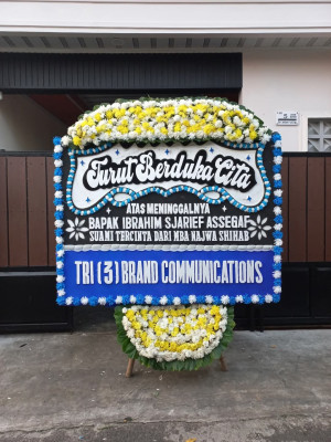 Papan Bunga Duka di Minomartani